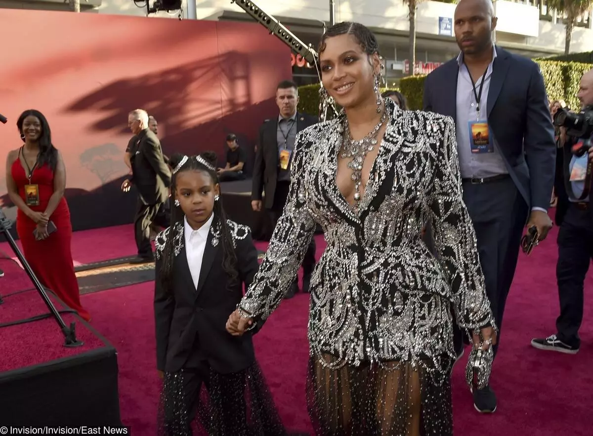 Beyonce con figlia, Pedro Pascal, New Ariel e molte altre stelle alla premiere del re Lion 79277_2