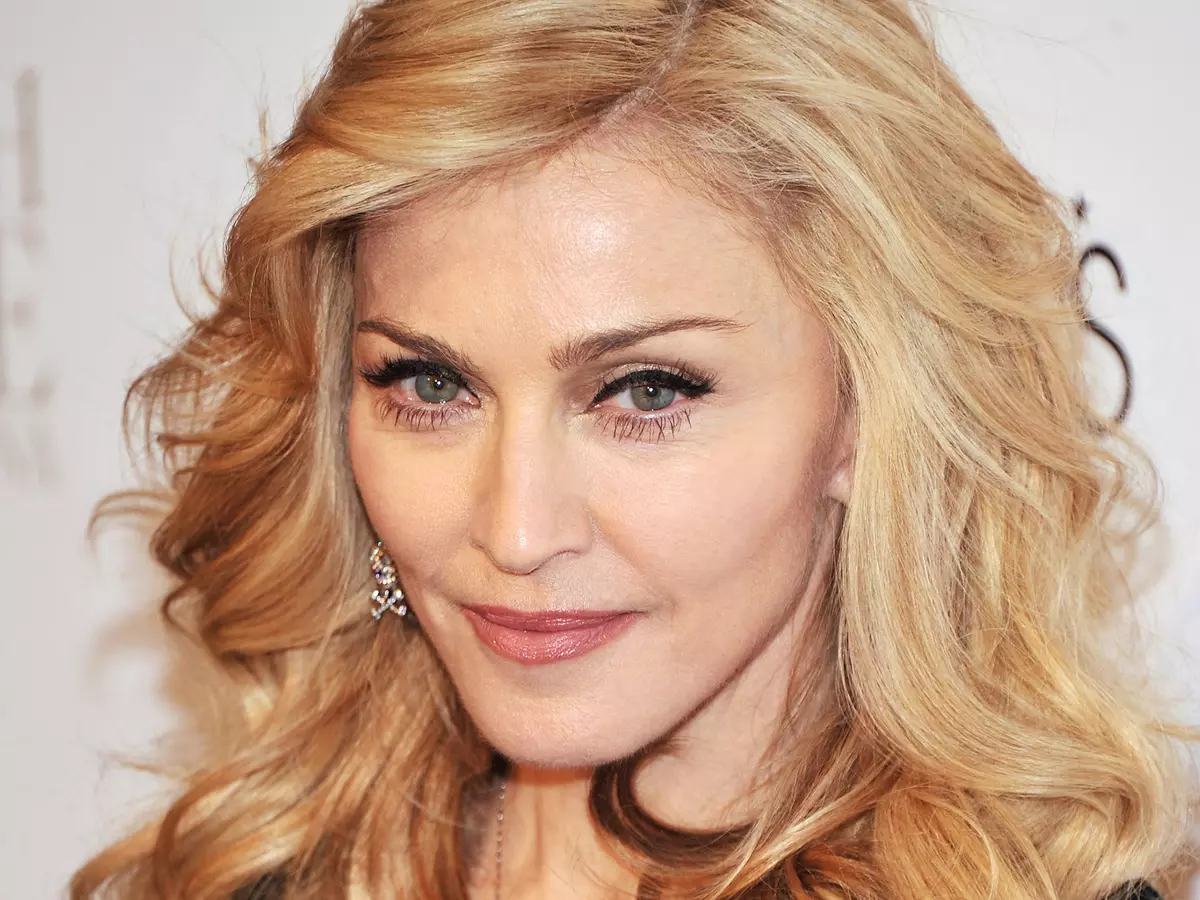 Madonna firade Thanksgiving Day med hemlösa tonåringar