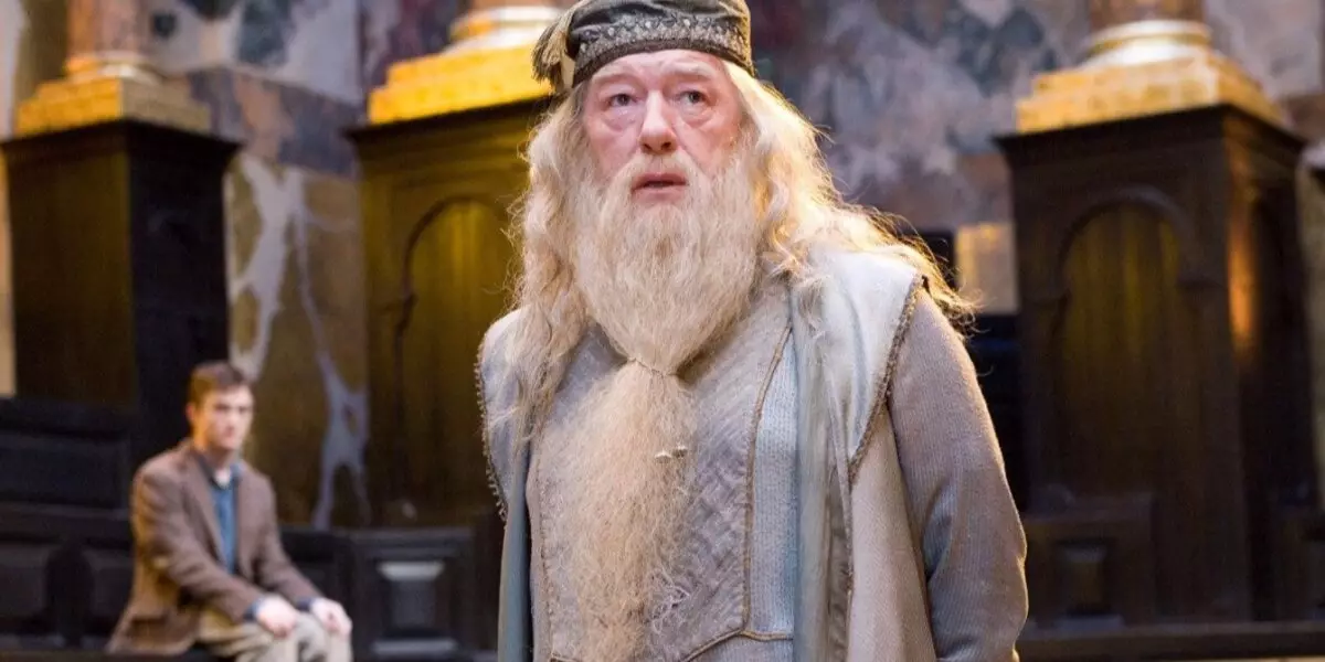 UJoan Rowling ufuna ukukhombisa i-Dumbledore-Gay ku- "fantasticter amawashi nalapho bahlala khona"