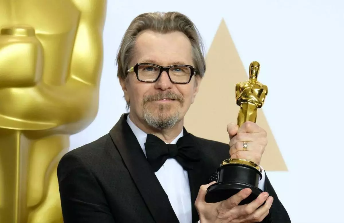 De voormalige vrouw Gary Oldman bekritiseert de beslissing van de filmacademie om het te belonen met Oscar