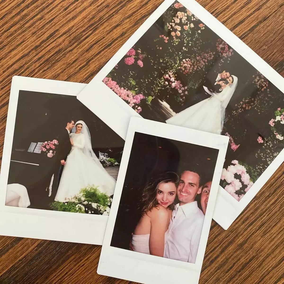 Miranda Kerr ha mostrato foto inedite da un matrimonio con Evan Spigel 83910_1