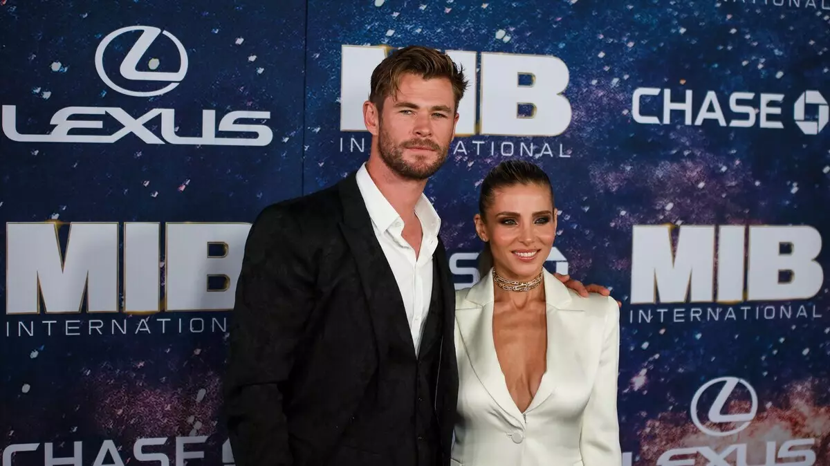 "Dez anos juntos!": Chris Hemsworth e Elsa Pataki celebravam o aniversário de casamento