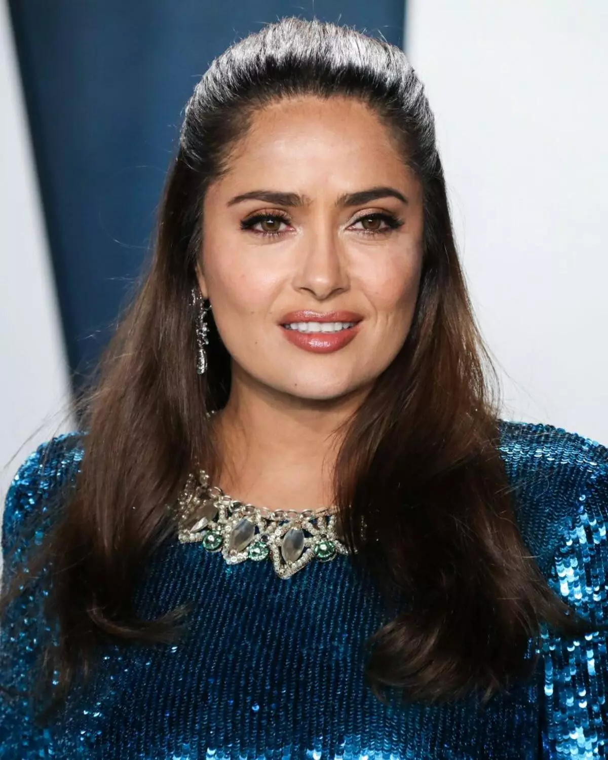 Salma Hayek သည် Botox အလွဲသုံးစားမှု၏စွပ်စွဲချက်များကိုဖြေကြားခဲ့သည် 84522_3