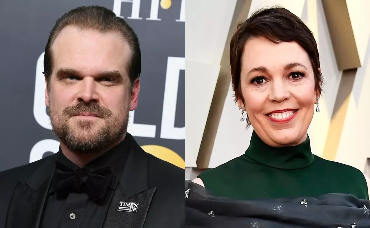 Den David Harbor vun "ganz komesch Fäll" an Olivia Colman erschéngt an "Simpsons"