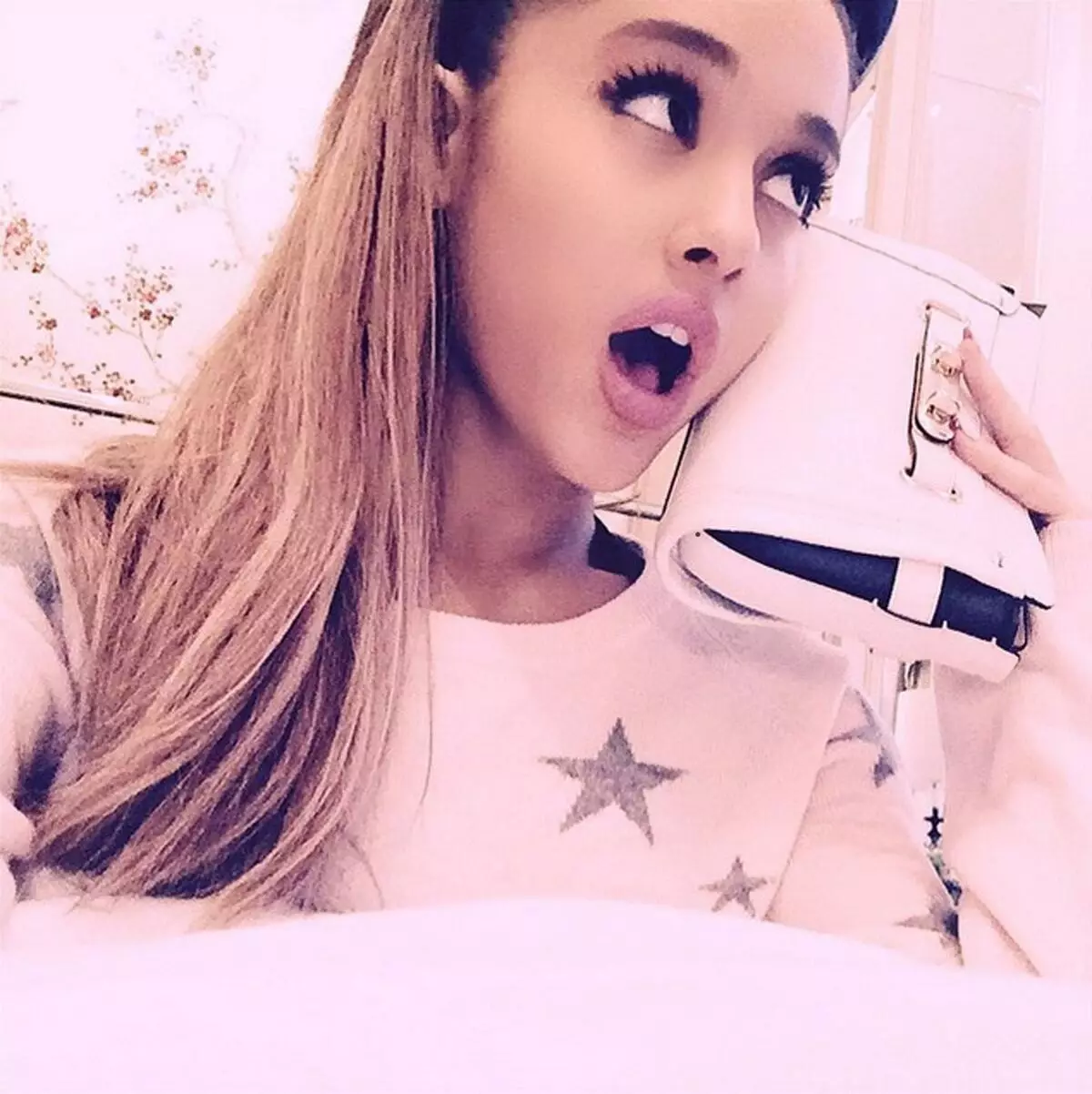 Ariana Grande געפאלן אונטער די אָבסערוואַציע פון ​​די פּאָליצייַ ווייַל פון זיין גראָב נאַטור 87498_2