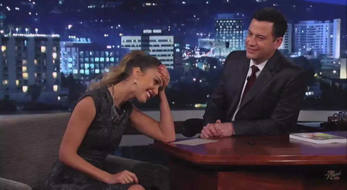 Jessica Alba pane Shaw Jimmy Kimmel