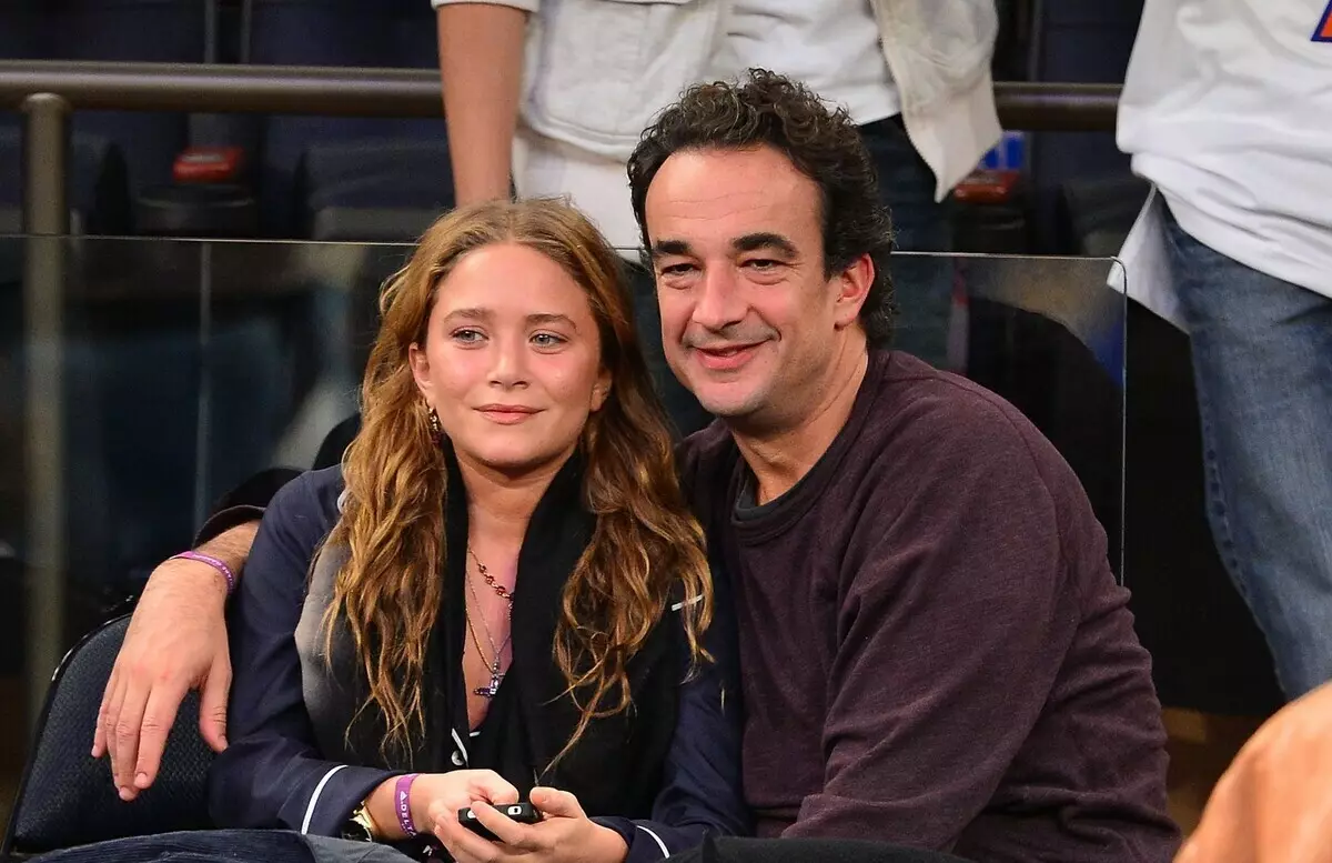 O Mary Kate Olsen na te faʻatuina se olaga o le tagata lava ia i le teteʻe mai o le Souviimer Shivier, "Saʻoloto ma fiafia"