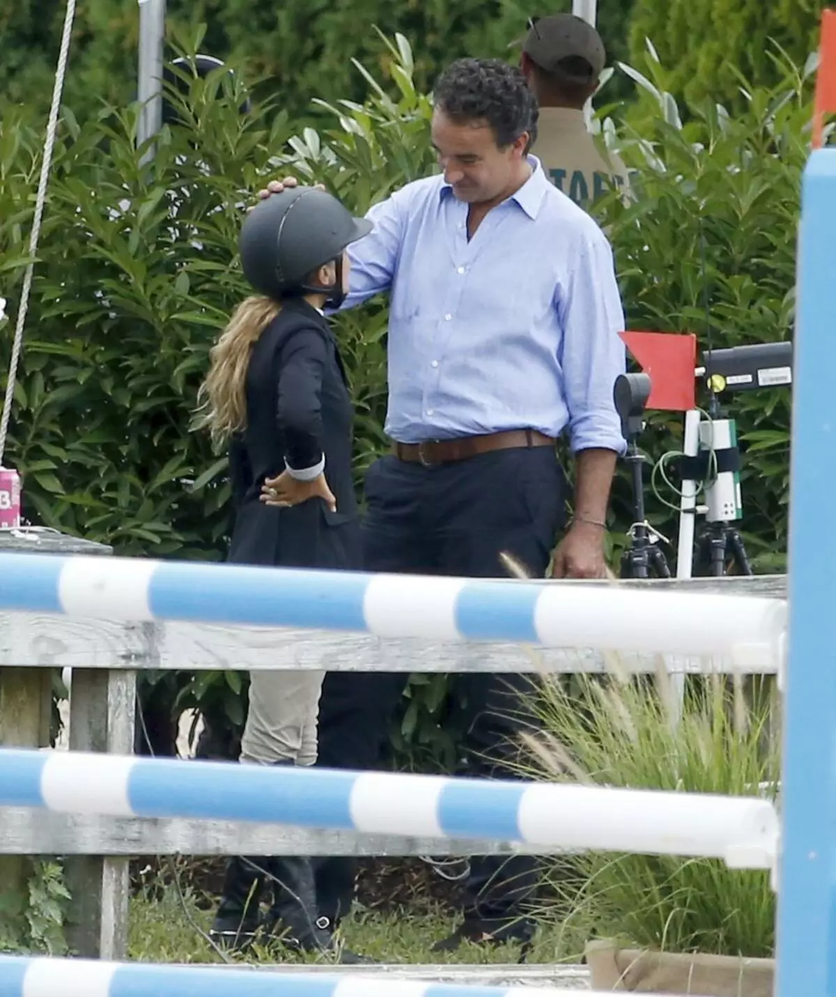 Olivier Sarkozy hoyong hirup sareng mantan-istri sareng Mary-Kate Olsen dina Quantine 90696_2