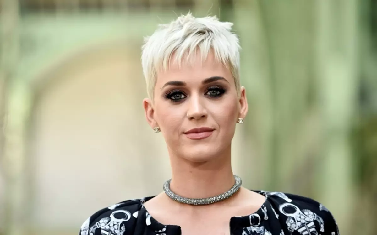 Katy Perry ble den mest populære stjernen i Twitter