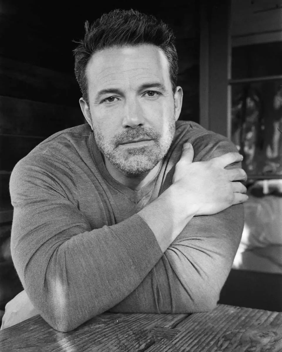 Ben Affleck ໄດ້ອະທິບາຍວ່າເປັນຫຍັງລາວຈຶ່ງເລືອກວ່າ tattoo ຂອງລາວຢູ່ໃນດ້ານຫລັງທັງຫມົດແມ່ນບໍ່ມີເຫດຜົນ 92722_3