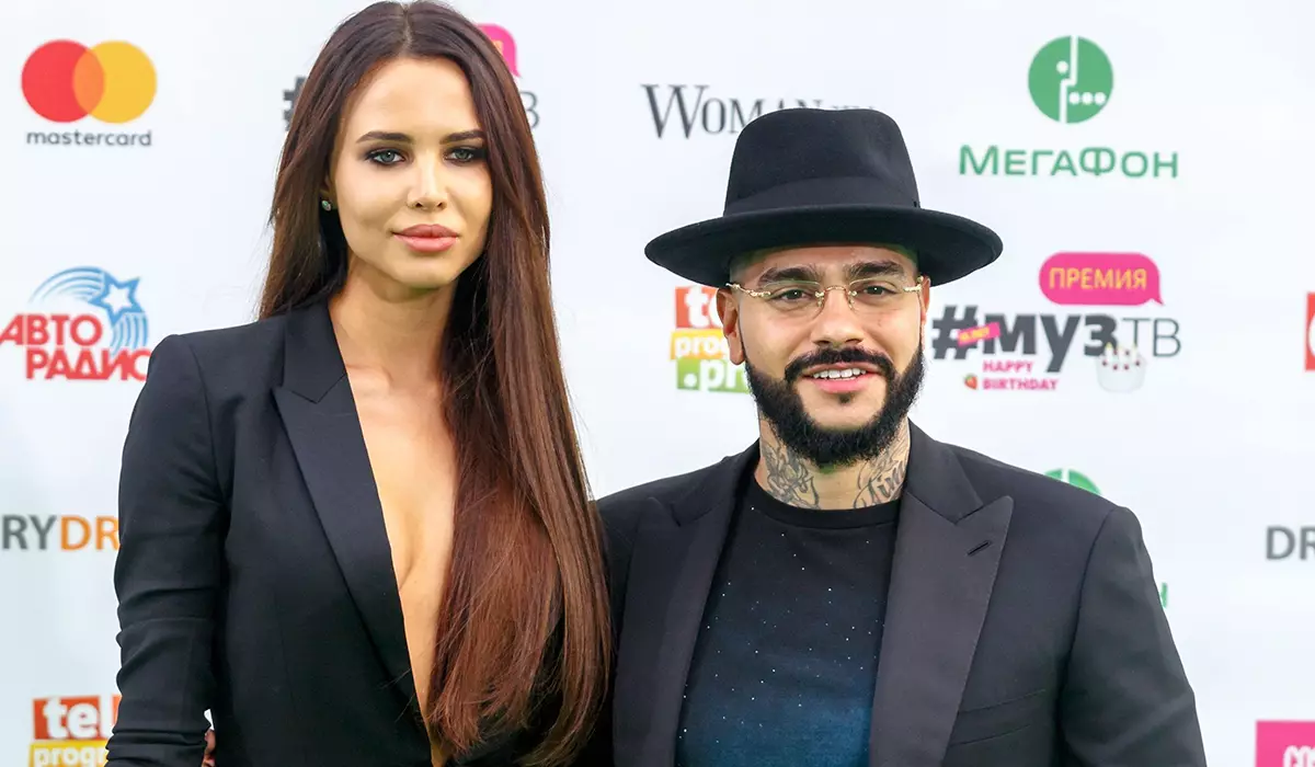 "Casa por un día": Timati voou a Moscú, despois de que Rutovova caese baixo o goteo