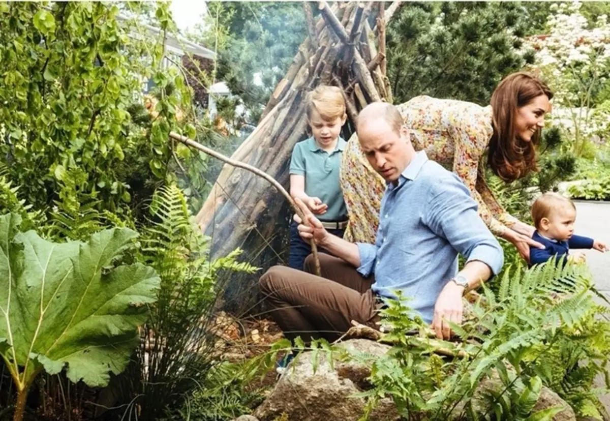 Princi William dhe Kate Middleton ndanë fotografi të reja familjare me fëmijë
