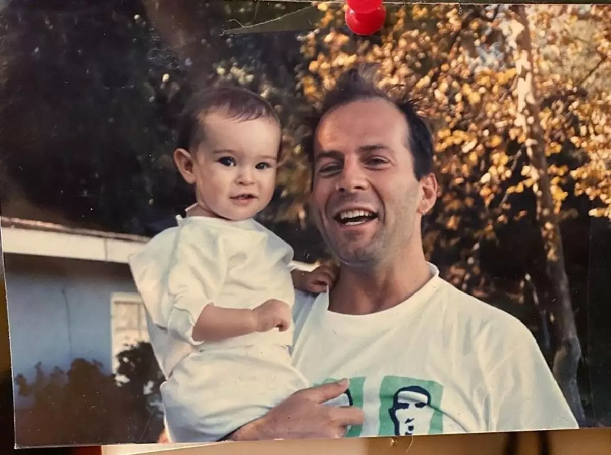 La figlia Bruce Willis ha condiviso le foto di archive da filmare 
