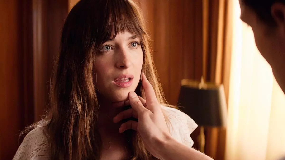 "Sebagai adegan dari" 50 nuansa abu-abu ": Dakota Johnson merekam video lucu tentang mencuci tangan