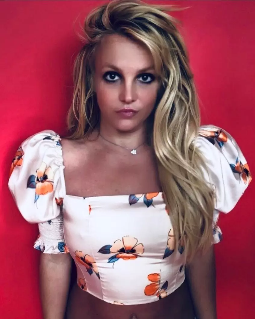 Britney Spears Fans wedi tarfu gyda lluniau anonest 