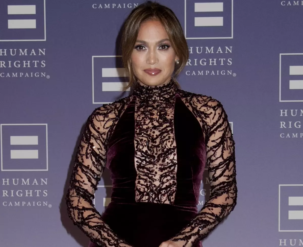 Jennifer Lopez: "Ich habe nie Kunststoffoperationen gemacht."