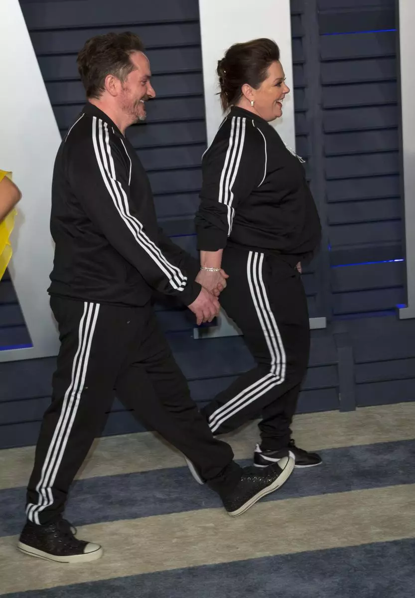 Melissa McCarthy no se arrepiente de que se ponga un traje deportivo en Aftepati 